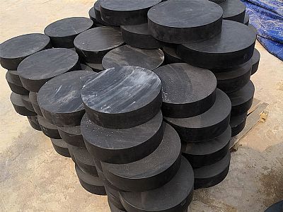 长垣市板式橡胶支座由若干层橡胶片与薄钢板经加压硫化